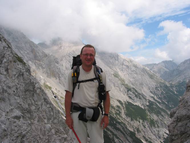 Im Stempeloch. Blick zurück auf den Wilde-Bande-Steig und das Lafatscherjoch. (IMG_4053)
