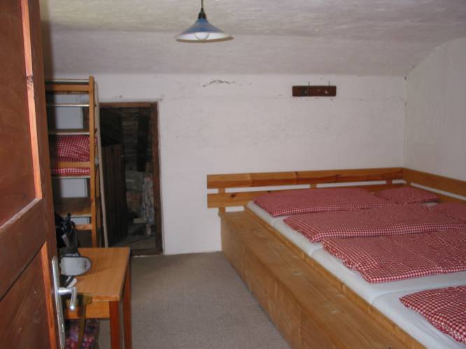 Unser Zimmer auf der Höttinger-Alm (IMG_4208)