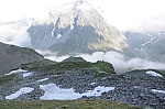 Unterhalb der Zischgenscharte. Das Westfalenhaus befindet sich 500 Meter tiefer. Schön zu wissen: Morgen müssen wir wieder hier hoch. Unterhalb der Zischgenscharte. Das Westfalenhaus befindet sich 500 Meter tiefer. Schön zu wissen: Morgen müssen wir wieder hier hoch.