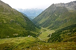 Blick durch das Zwieselbachtal Richtung Westen hinaus in das Ötztal. Blick durch das Zwieselbachtal Richtung Westen hinaus in das Ötztal.