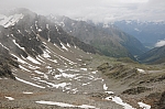 Blick von der Kraspesspitze durch das Weite Kar ins Zwieselbachtal und letztendlich ins Ötztal. Blick von der Kraspesspitze durch das Weite Kar ins Zwieselbachtal und letztendlich ins Ötztal.